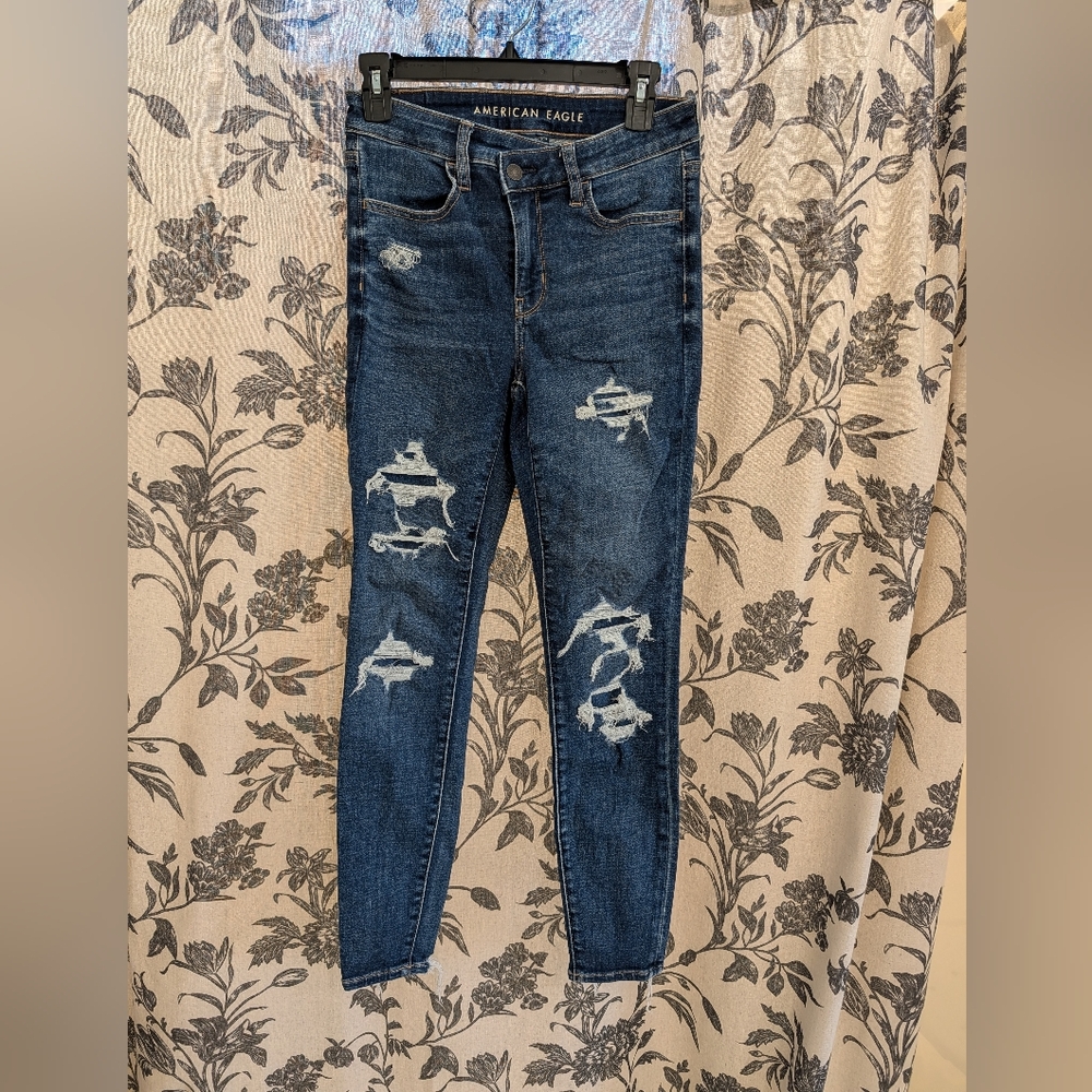 American Eagle Dark Wash Distressed High Rise Jegging Stretch Jeans - Size 2